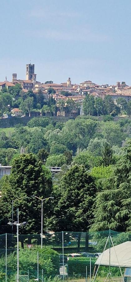 Alicia Apartment Bergamo Luaran gambar